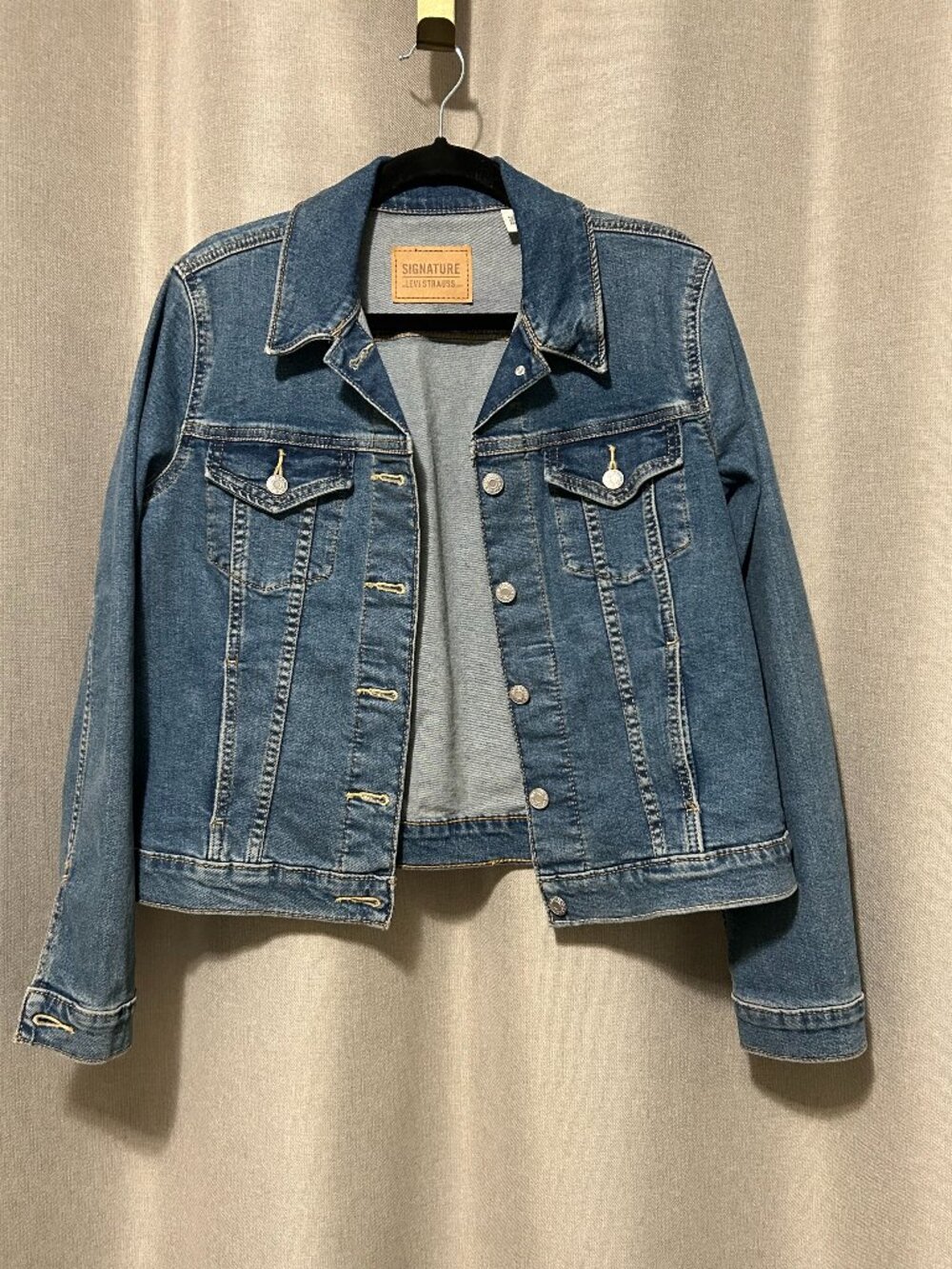 Signature Levi Strauss Denim Jean Jacket - Size L to XL